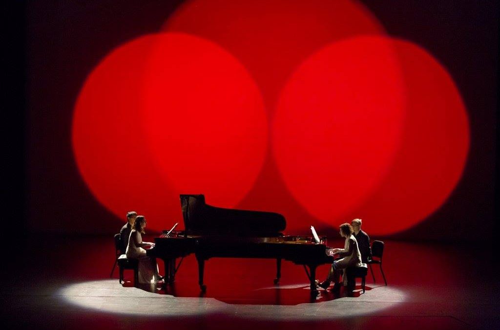 Sacred Visions: Stravinsky and Messiaen (2015)